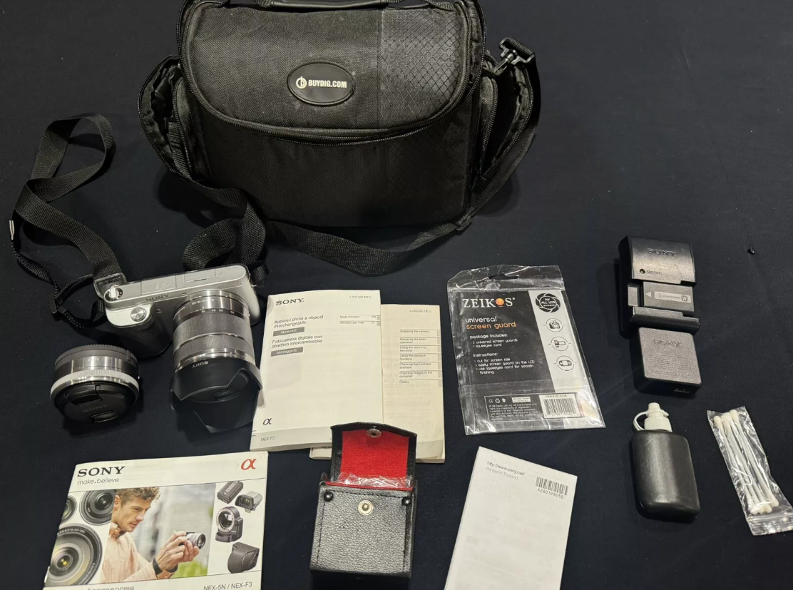 Sony a NEX-3 Mirrorless Camera With 18-55mm F3.5/5.6 OSS Lens